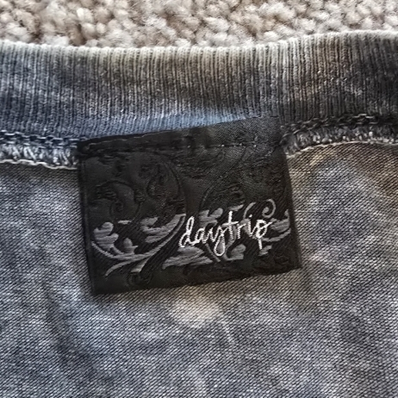 Affliction Gray Graphic Tee - Picture 2 of 2